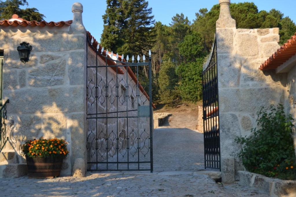 Solar De Almeidinha Villa Mangualde Exterior photo